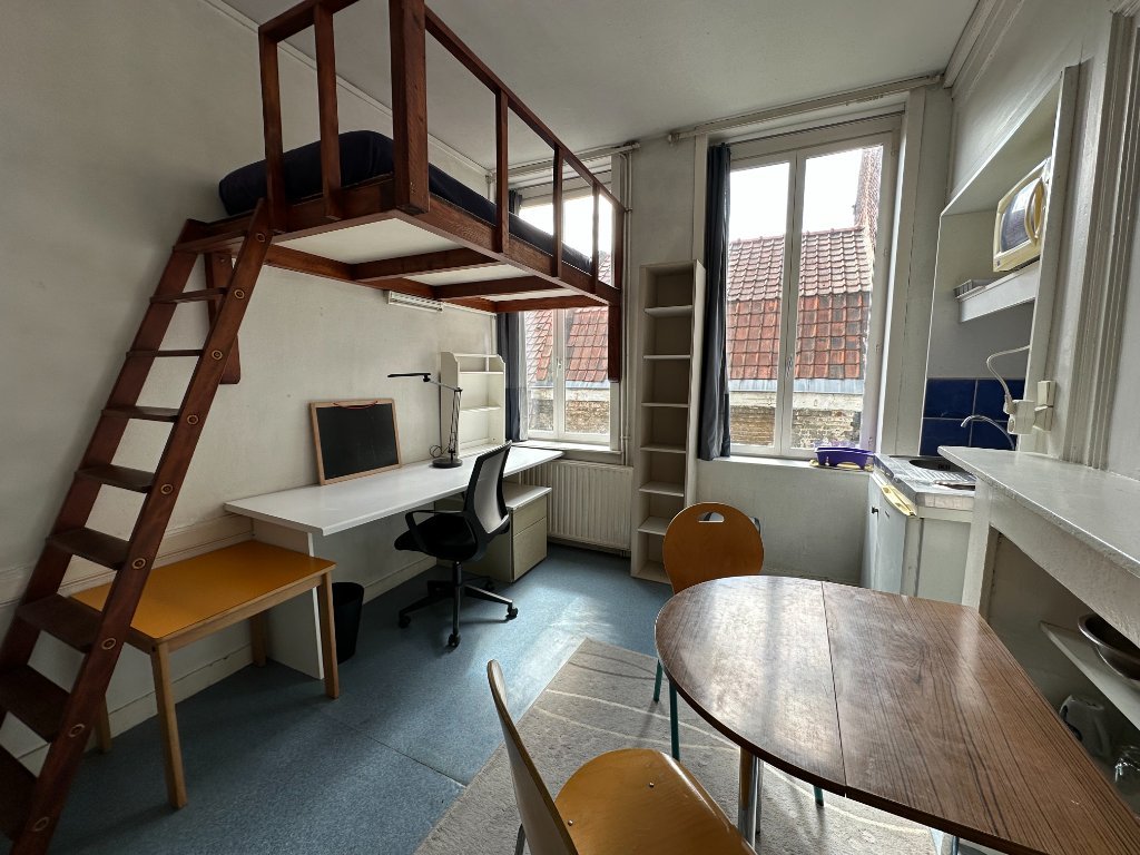 STUDIO A LOUER - LILLE - 24 m2 - 615�&euro; charges comprises par mois