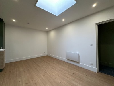 LOCAL COMMERCIAL A VENDRE - FACHES THUMESNIL - 115 m2 - 245 000 €