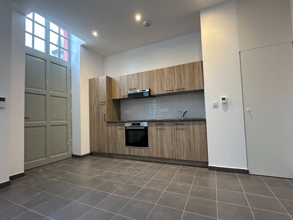 APPARTEMENT T1 A LOUER - SECLIN - 30.4 m2 - 495�&euro; charges comprises par mois