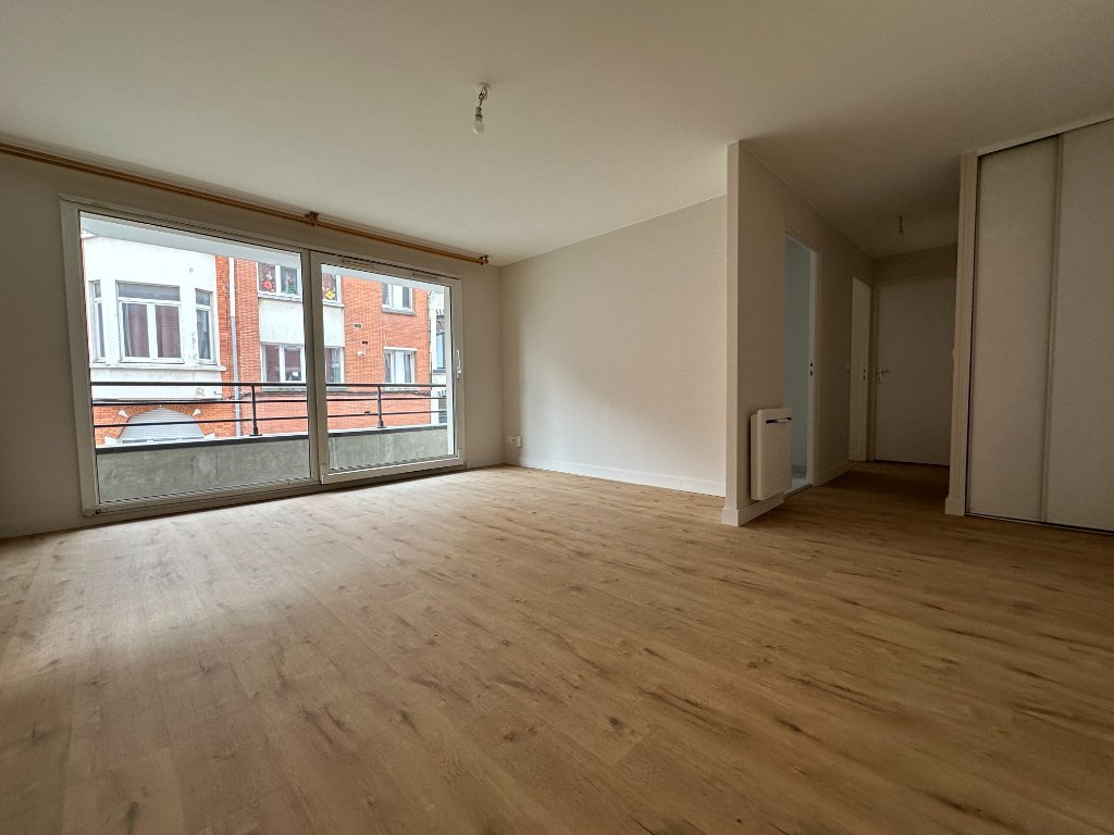 APPARTEMENT T3 A LOUER - LA MADELEINE - 56.92 m2 - 940 &euro; charges comprises par mois