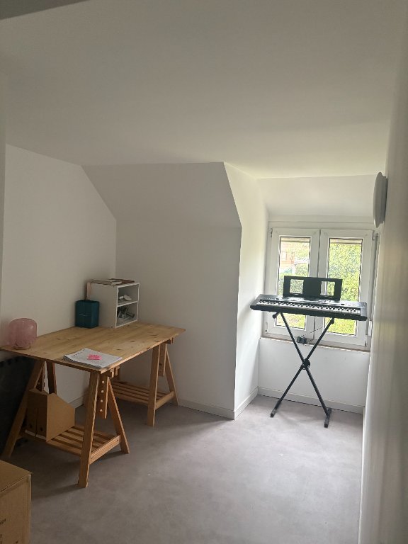 APPARTEMENT T3 A LOUER - CAESTRE - 74.1 m2 - 990 &euro; charges comprises par mois