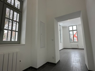 APPARTEMENT T4 A LOUER - SECLIN - 78.5 m2 - 880�&euro; charges comprises par mois