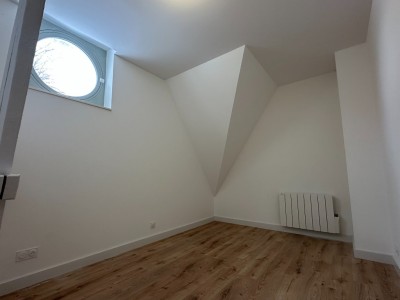 APPARTEMENT T4 A LOUER - SECLIN - 78.5 m2 - 880�&euro; charges comprises par mois