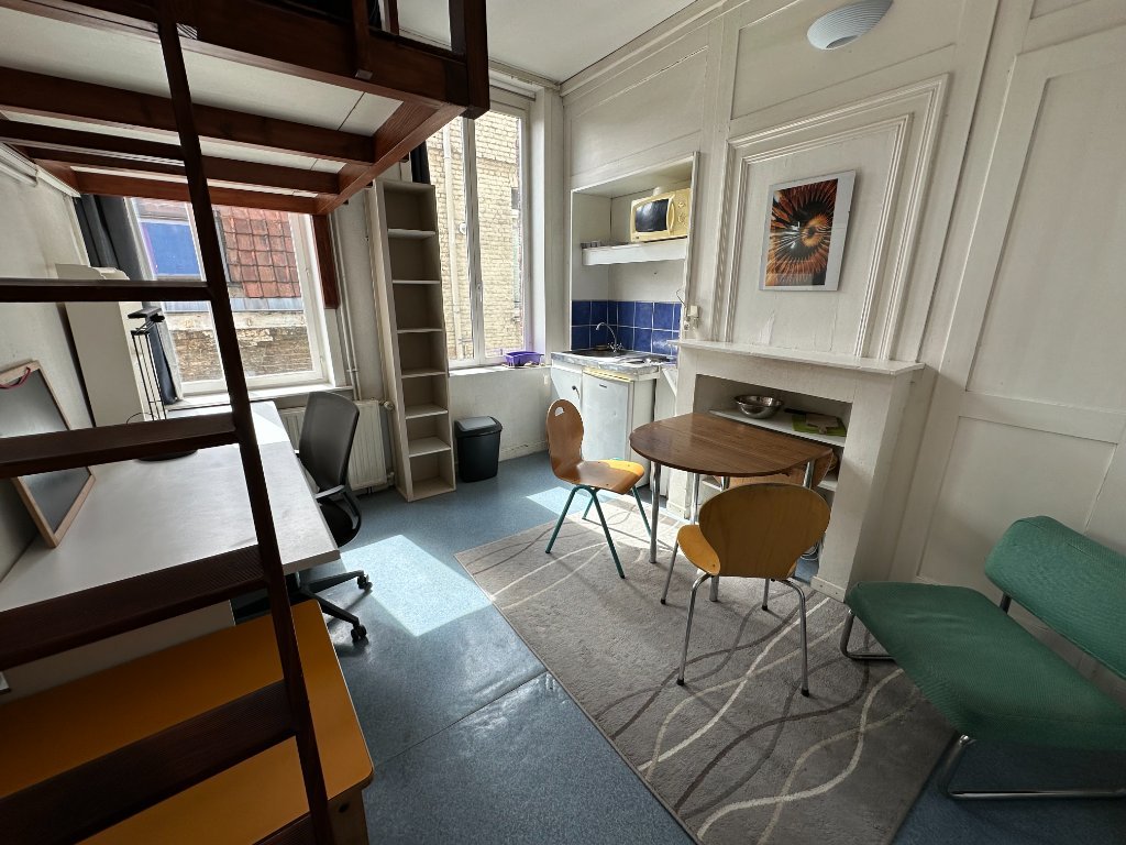 STUDIO A LOUER - LILLE - 24 m2 - 615�&euro; charges comprises par mois