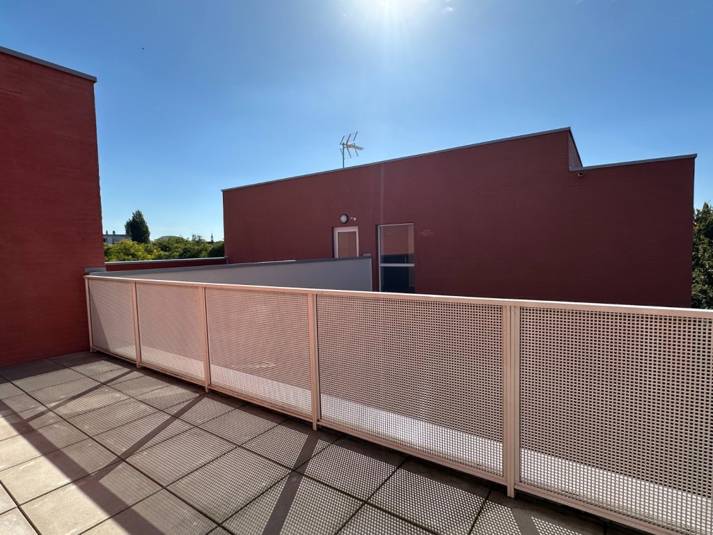 APPARTEMENT T1 A LOUER - ROUBAIX - 33.99 m2 - 565 &euro; charges comprises par mois