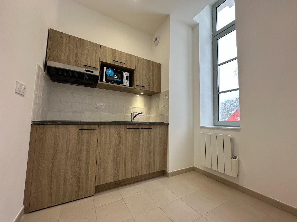 APPARTEMENT T1 A LOUER - SECLIN - 38.2 m2 - 595�&euro; charges comprises par mois