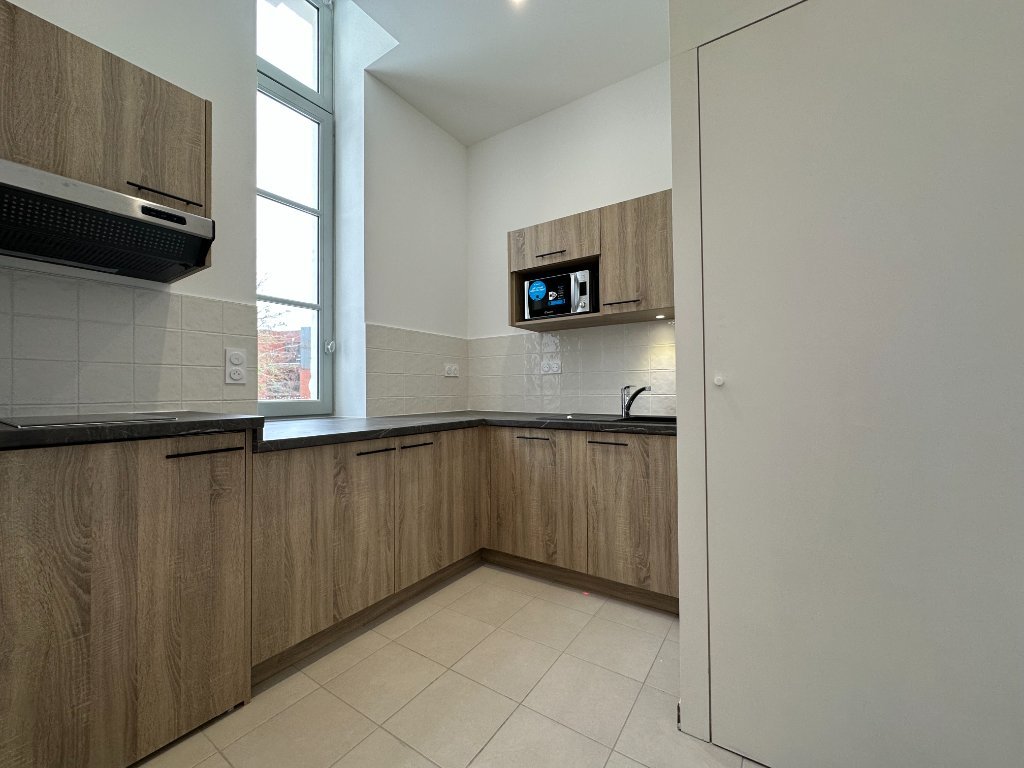 APPARTEMENT T1 A LOUER - SECLIN - 36.8 m2 - 555�&euro; charges comprises par mois