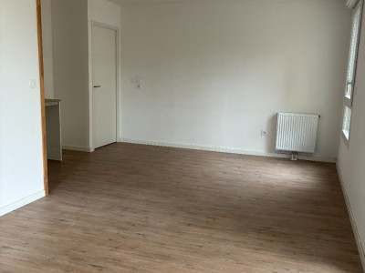 APPARTEMENT T2 A LOUER - RONCQ - 45.8 m2 - 603 € charges comprises par mois
