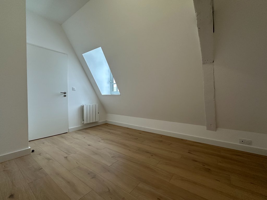 APPARTEMENT T2 A LOUER - SECLIN - 30.92 m2 - 595�&euro; charges comprises par mois