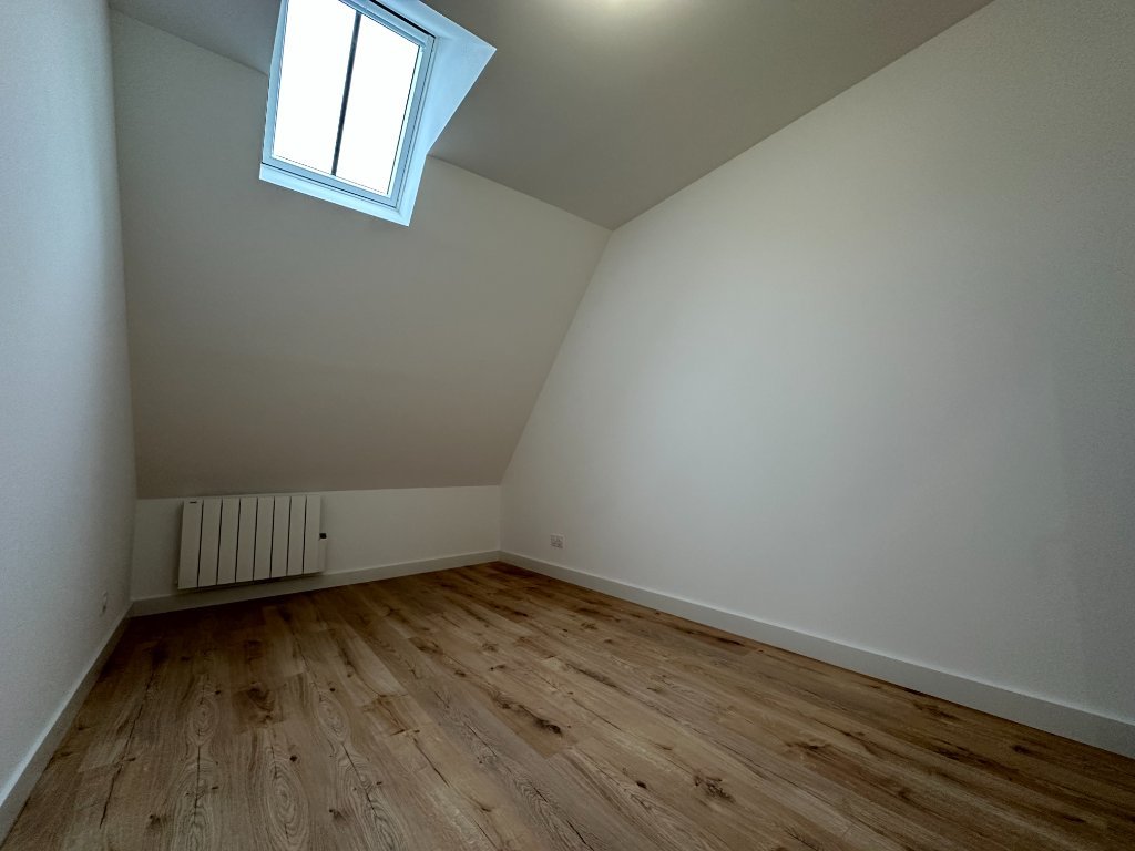 APPARTEMENT T2 A LOUER - SECLIN - 35.2 m2 - 545�&euro; charges comprises par mois