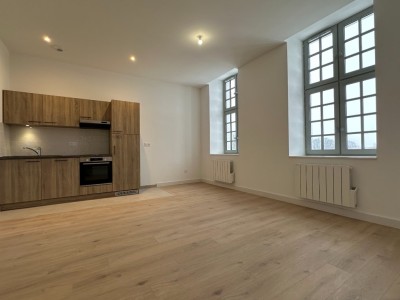 APPARTEMENT T2 A LOUER - SECLIN - 45 m2 - 620�&euro; charges comprises par mois