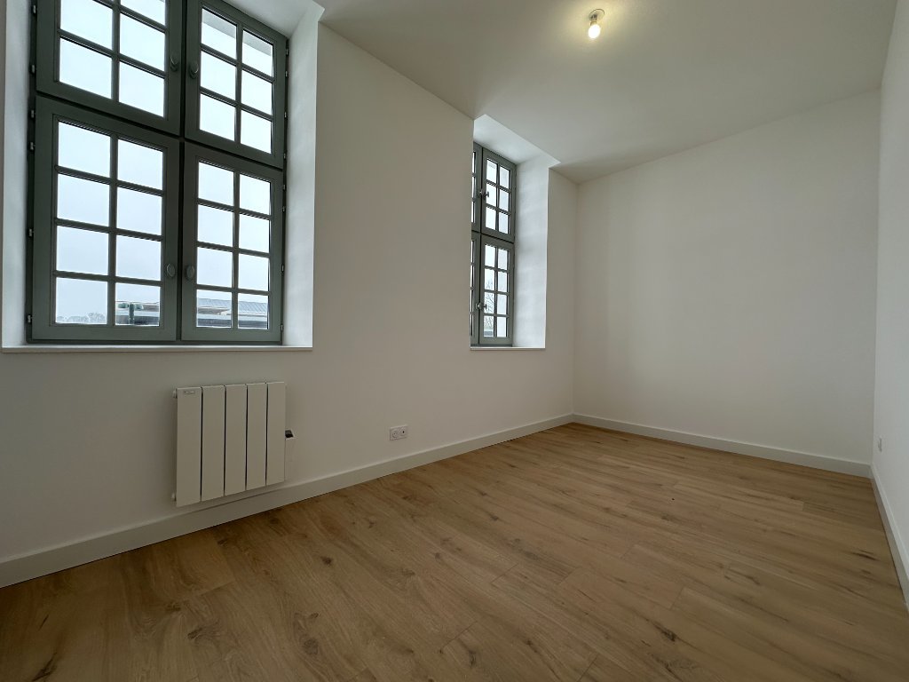 APPARTEMENT T2 A LOUER - SECLIN - 45 m2 - 620�&euro; charges comprises par mois
