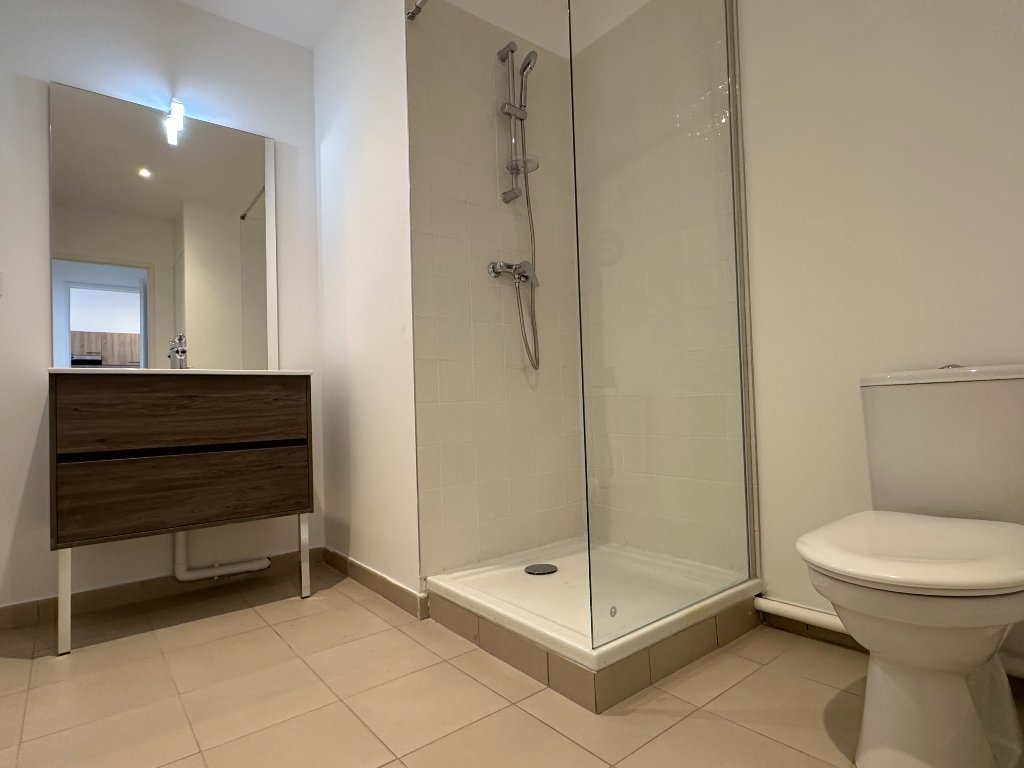 APPARTEMENT T2 A LOUER - SECLIN - 45 m2 - 620�&euro; charges comprises par mois