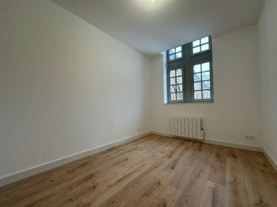 APPARTEMENT T2 A LOUER - SECLIN - 59.6 m2 - 710�&euro; charges comprises par mois