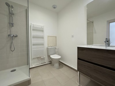 APPARTEMENT T2 A LOUER - SECLIN - 51.2 m2 - 670�&euro; charges comprises par mois