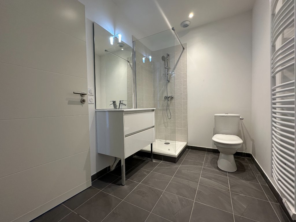 APPARTEMENT T2 A LOUER - SECLIN - 44.74 m2 - 620�&euro; charges comprises par mois