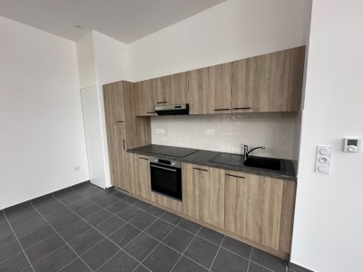 APPARTEMENT T2 A LOUER - SECLIN - 48.6 m2 - 670�&euro; charges comprises par mois