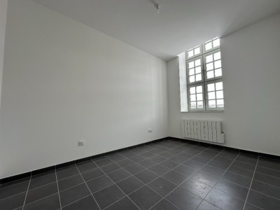 APPARTEMENT T2 A LOUER - SECLIN - 55.7 m2 - 690�&euro; charges comprises par mois