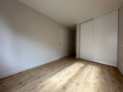 APPARTEMENT T3 A LOUER - LA MADELEINE - 56.92 m2 - 940 &euro; charges comprises par mois