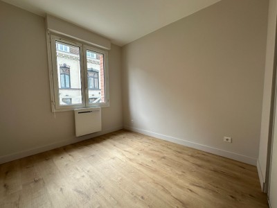 APPARTEMENT T3 A LOUER - LA MADELEINE - 56.92 m2 - 940 &euro; charges comprises par mois