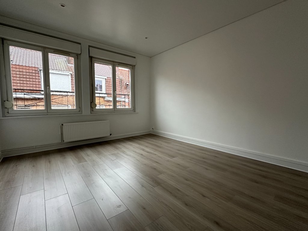 APPARTEMENT T3 A LOUER - LILLE - 62.69 m2 - 845�&euro; charges comprises par mois