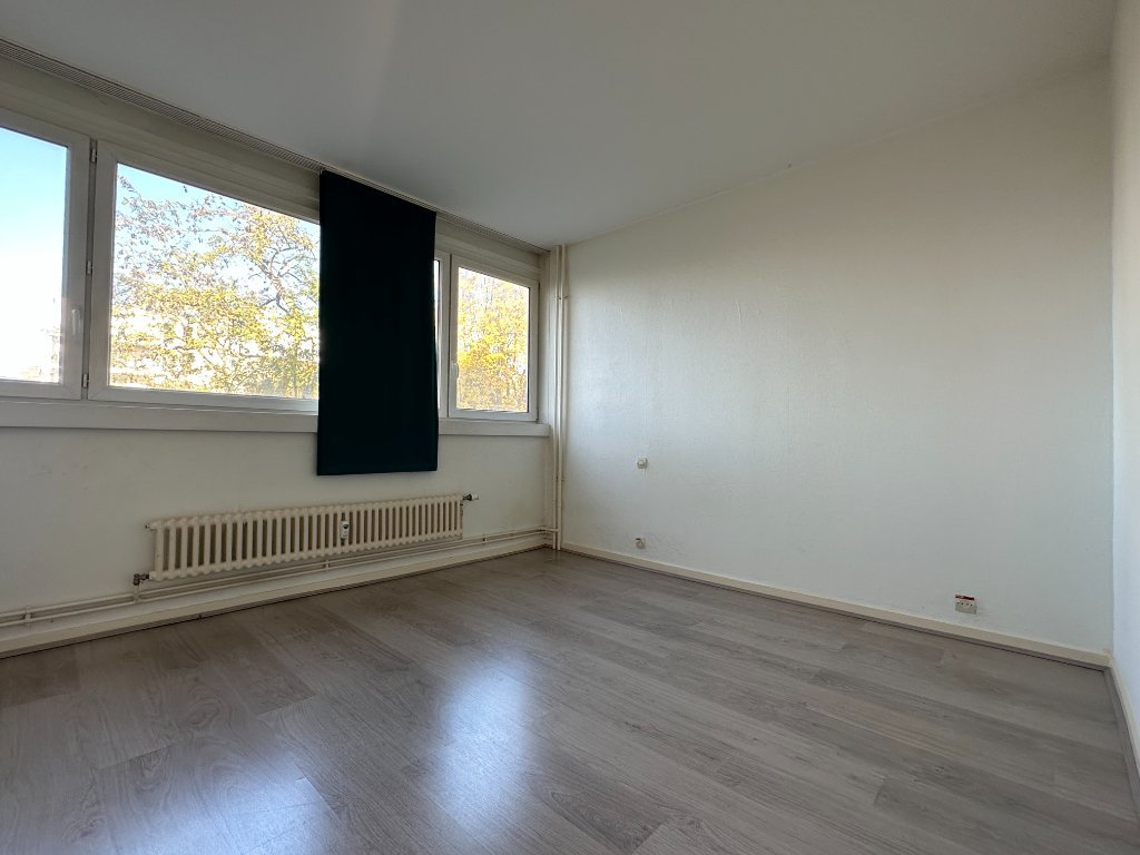 APPARTEMENT T3 A LOUER - LILLE - 65.5 m2 - 1�027,70�&euro; charges comprises par mois