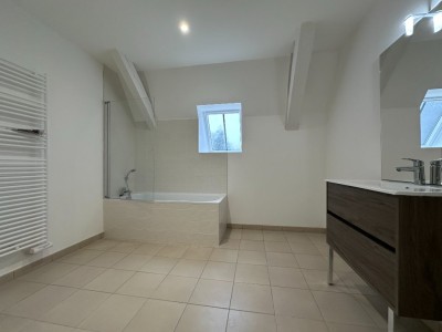 APPARTEMENT T3 A LOUER - SECLIN - 71.72 m2 - 775�&euro; charges comprises par mois