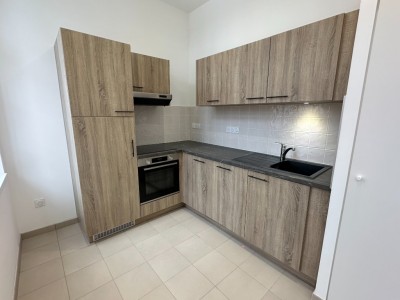 APPARTEMENT T3 A LOUER - SECLIN - 87.7 m2 - 990�&euro; charges comprises par mois