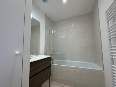 APPARTEMENT T3 A LOUER - SECLIN - 63.8 m2 - 760�&euro; charges comprises par mois