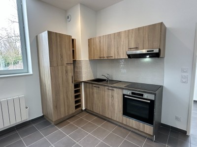 APPARTEMENT T3 A LOUER - SECLIN - 51.9 m2 - 695�&euro; charges comprises par mois