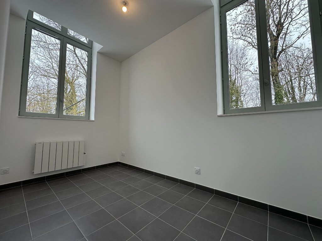 APPARTEMENT T3 A LOUER - SECLIN - 51.9 m2 - 695�&euro; charges comprises par mois