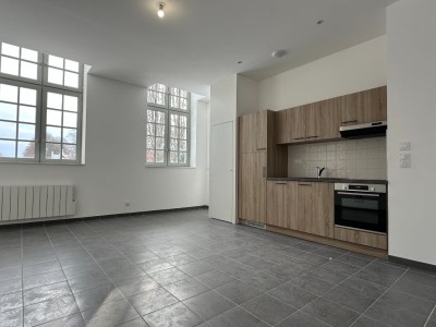 APPARTEMENT T3 A LOUER - SECLIN - 58 m2 - 725�&euro; charges comprises par mois