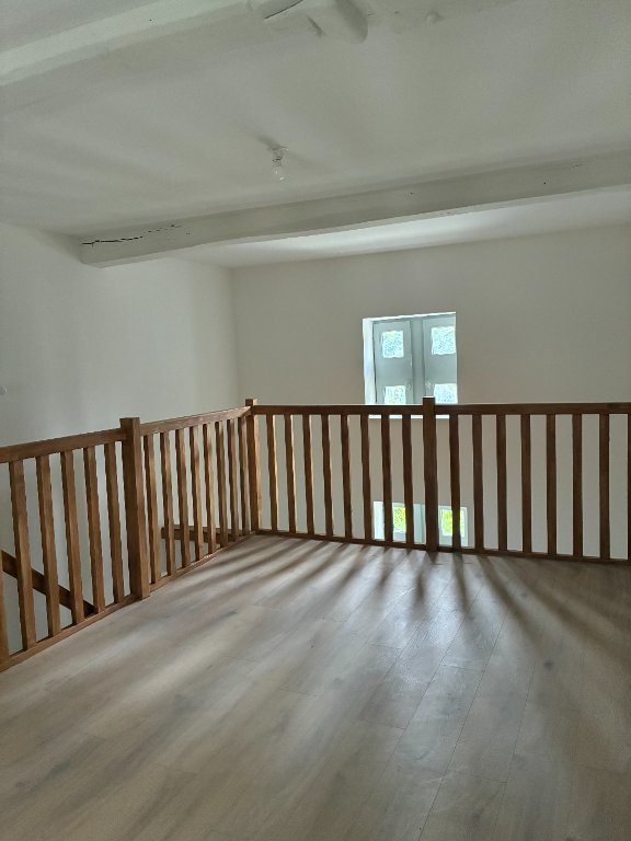 APPARTEMENT T3 A LOUER - SECLIN - 100 m2 - 900 &euro; charges comprises par mois