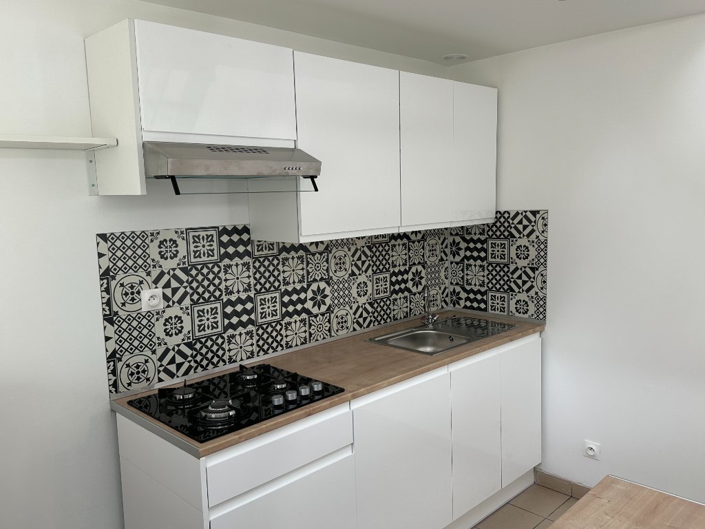 MAISON A LOUER - VERLINGHEM - 77.54 m2 - 980 &euro; charges comprises par mois