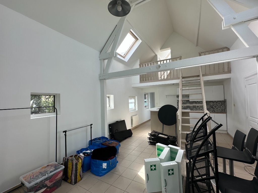 MAISON A LOUER - VERLINGHEM - 77.54 m2 - 980 &euro; charges comprises par mois